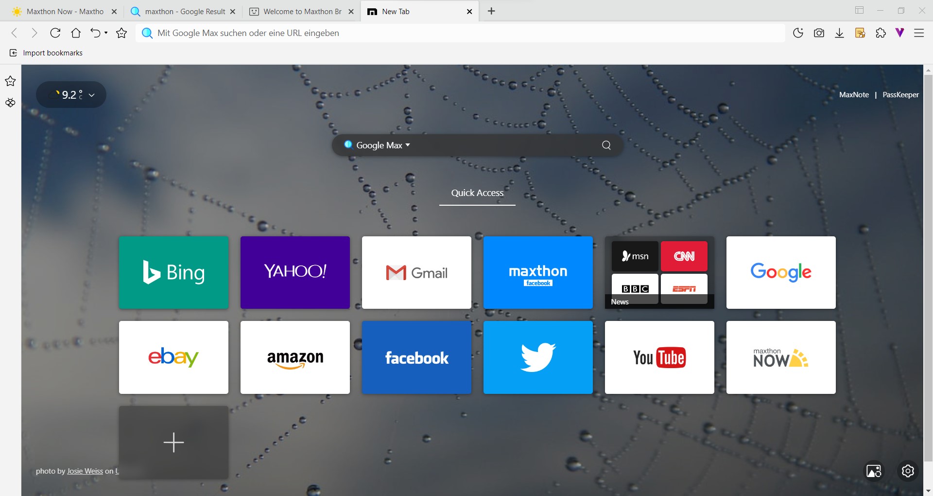 screenshot maxthon browser with background
